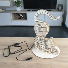 Afbeelding in Gallery-weergave laden, Een originele kattenlamp
